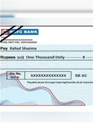 चेकवर डाव्या बाजूला दोन आडव्या लाईन्स का देतात? नसेल तर काय होईल - Marathi News | चेकवर डाव्या बाजूला दोन आडव्या लाईन्स का देतात? नसेल तर काय होईल | Latest Photos at Lokmat.com
