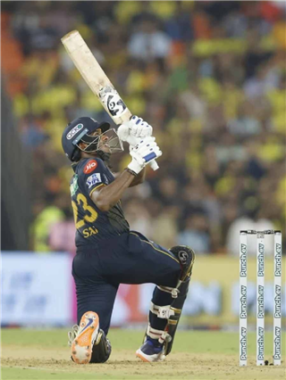 IPL मधील युवा शतकवीर! लिस्टमध्ये ना विराट, ना कोहली - Marathi News | IPL मधील युवा शतकवीर! लिस्टमध्ये ना विराट, ना कोहली | Latest Photos at Lokmat.com