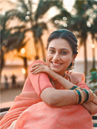 सांज ये गोकुळी, सावळी सावळी.. - Marathi News | सांज ये गोकुळी, सावळी सावळी.. | Latest Photos at Lokmat.com