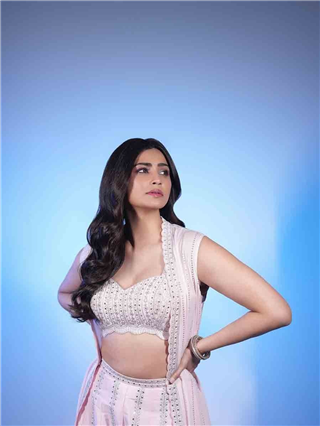 तेरे नैना बडे कातिल, मार ही डालेंगे... - Marathi News | तेरे नैना बडे कातिल, मार ही डालेंगे... | Latest Photos at Lokmat.com