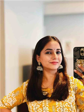 विदेशात सायली संजीवचा देसी लूक - Marathi News | विदेशात सायली संजीवचा देसी लूक | Latest Photos at Lokmat.com