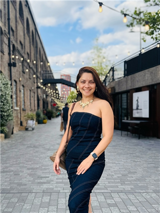 Sonalee Kulkarni : लंडनच्या रस्त्यावर अप्सरेचा ग्लॅमरस अंदाज - Marathi News | Sonalee Kulkarni : लंडनच्या रस्त्यावर अप्सरेचा ग्लॅमरस अंदाज | Latest Photos at Lokmat.com