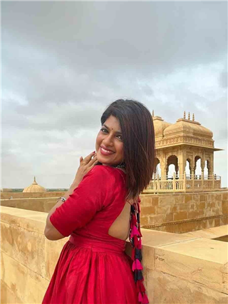 'म्हारे हिवडा में नाचे मोर...' सुवर्णनगरीत रमली धनश्री काडगावकर - Marathi News | 'म्हारे हिवडा में नाचे मोर...' सुवर्णनगरीत रमली धनश्री काडगावकर | Latest Photos at Lokmat.com