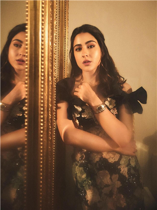 सारा अली खानचे आजवर कधीही न पाहिलेले विविध लूक बघा - Marathi News | सारा अली खानचे आजवर कधीही न पाहिलेले विविध लूक बघा | Latest Photos at Lokmat.com