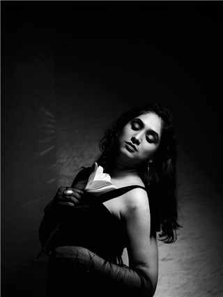 ब्यूटी इन ब्लॅक! प्रियदर्शनीचा ग्लॅमरस अंदाज - Marathi News | ब्यूटी इन ब्लॅक! प्रियदर्शनीचा ग्लॅमरस अंदाज | Latest Photos at Lokmat.com