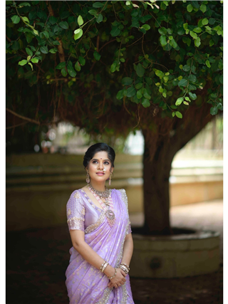 जांभळी साडी अन् लखलखीत दागिने! अमृता मंगळागौरीसाठी सुंदर सजली - Marathi News | जांभळी साडी अन् लखलखीत दागिने! अमृता मंगळागौरीसाठी सुंदर सजली | Latest Photos at Lokmat.com