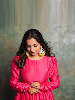 ये तेरी चाँद बालियाँ...! - Marathi News | ये तेरी चाँद बालियाँ...! | Latest Photos at Lokmat.com