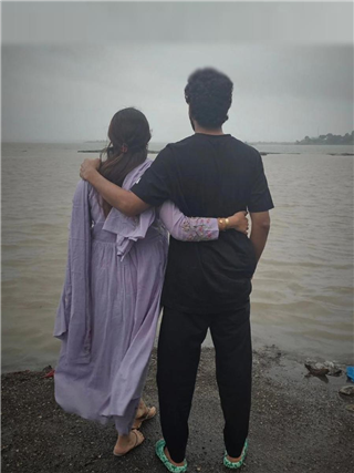 PICS : यह बारिश भी कुछ-कुछ तुम सी है; आमदाराचा शायराना अंदाज - Marathi News | PICS : यह बारिश भी कुछ-कुछ तुम सी है; आमदाराचा शायराना अंदाज | Latest Photos at Lokmat.com