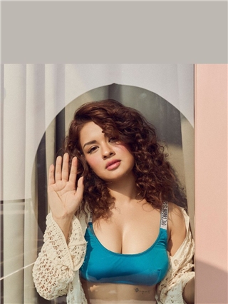 अवनीत कौरचं 'ग्लॅमरस' फोटोशूट - Marathi News | अवनीत कौरचं 'ग्लॅमरस' फोटोशूट | Latest Photos at Lokmat.com