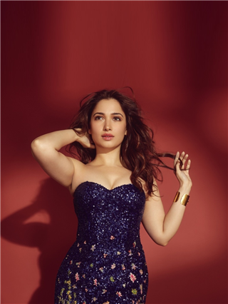 आज की रात मजा हुस्न का आँखों से लीजिये... - Marathi News | आज की रात मजा हुस्न का आँखों से लीजिये... | Latest Photos at Lokmat.com