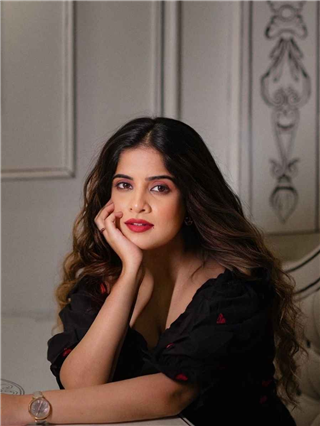 देशमुखांची ग्लॅमरस अमृता! - Marathi News | देशमुखांची ग्लॅमरस अमृता! | Latest Photos at Lokmat.com