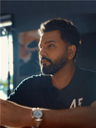 PICS : 'हि'रोहित शर्मा! हिटमॅनचा स्वॅग तर पाहा... - Marathi News | PICS : 'हि'रोहित शर्मा! हिटमॅनचा स्वॅग तर पाहा... | Latest Photos at Lokmat.com