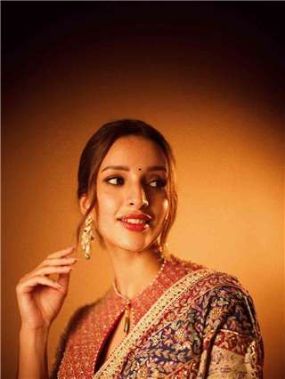 Tripti Dimri : 'तुला पाहता आजही, हासते या मनी चांदणे...' - Marathi News | Tripti Dimri : 'तुला पाहता आजही, हासते या मनी चांदणे...' | Latest Photos at Lokmat.com