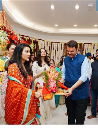 Photos: निरोप घेतो देवा, आता आज्ञा असावी... - Marathi News | Photos: निरोप घेतो देवा, आता आज्ञा असावी... | Latest Photos at Lokmat.com