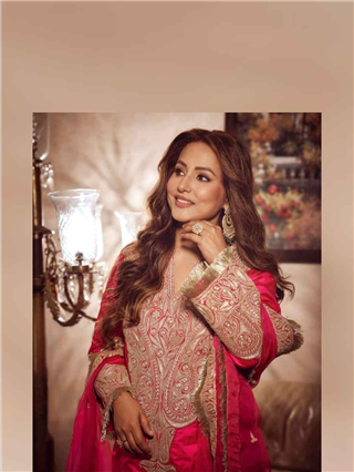 हिना खानचं लाजवाब सौंदर्य! - Marathi News | हिना खानचं लाजवाब सौंदर्य! | Latest Photos at Lokmat.com