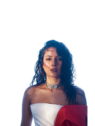 शहनाज गिलच्या बोल्ड अदा, नेटकरी घायाळ - Marathi News | शहनाज गिलच्या बोल्ड अदा, नेटकरी घायाळ | Latest Photos at Lokmat.com