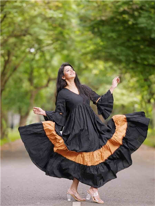 सुंदरा मनामध्ये भरली..! जुई गडकरीच्या ग्लॅमरस अदा - Marathi News | सुंदरा मनामध्ये भरली..! जुई गडकरीच्या ग्लॅमरस अदा | Latest Photos at Lokmat.com