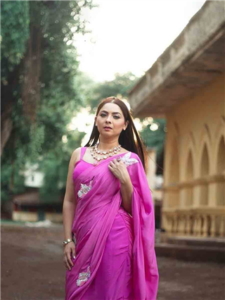 Sonalee Kulkarni :'अप्सरा आली...' - Marathi News | Sonalee Kulkarni :'अप्सरा आली...' | Latest Photos at Lokmat.com