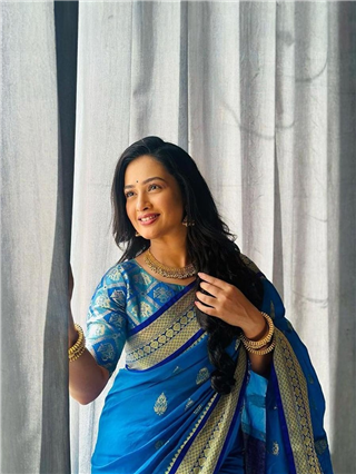 Girija Prabhu : 'चांद तू नभातला...' - Marathi News | Girija Prabhu : 'चांद तू नभातला...' | Latest Photos at Lokmat.com