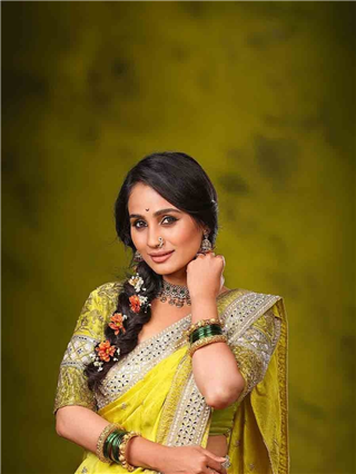 Navratri 2024 : एक लाजरान साजरा मुखडा! - Marathi News | Navratri 2024 : एक लाजरान साजरा मुखडा! | Latest Photos at Lokmat.com