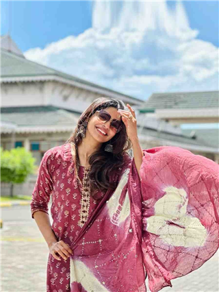 हसती रहे तू हसती रहे...! - Marathi News | हसती रहे तू हसती रहे...! | Latest Photos at Lokmat.com