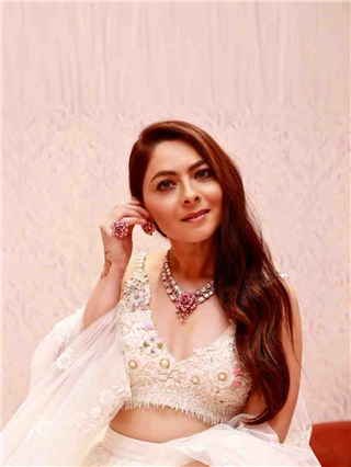 आसमान से आयी परी! - Marathi News | आसमान से आयी परी! | Latest Photos at Lokmat.com