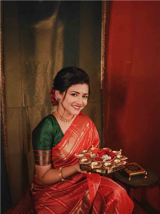 तुला पाहता आजही, हासते या मनी चांदणे! - Marathi News | तुला पाहता आजही, हासते या मनी चांदणे! | Latest Photos at Lokmat.com