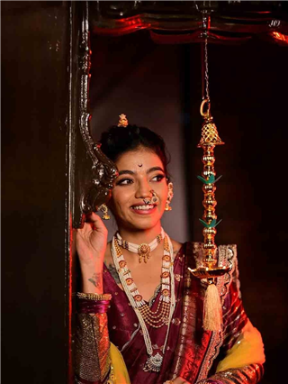 Juilee Joglekar: आली दिवाळी..! - Marathi News | Juilee Joglekar: आली दिवाळी..! | Latest Photos at Lokmat.com