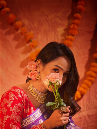 मन धागा धागा जोडते नवा...! - Marathi News | मन धागा धागा जोडते नवा...! | Latest Photos at Lokmat.com