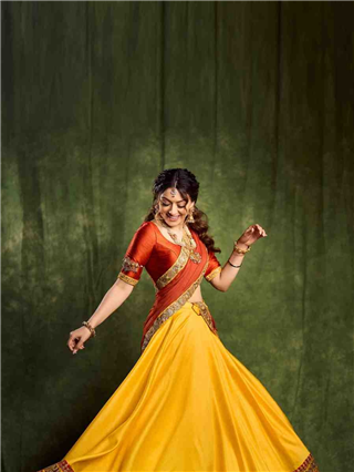 राधा प्रेम रंगी रंगली! - Marathi News | राधा प्रेम रंगी रंगली! | Latest Photos at Lokmat.com