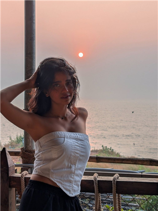 मावळतीच्या प्रकाशात उजळलं भाग्यश्रीचं सौंदर्य - Marathi News | मावळतीच्या प्रकाशात उजळलं भाग्यश्रीचं सौंदर्य | Latest Photos at Lokmat.com