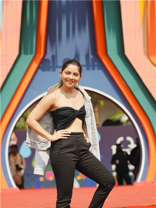 सोनाली कुलकर्णीचा killer लूक! - Marathi News | सोनाली कुलकर्णीचा killer लूक! | Latest Photos at Lokmat.com