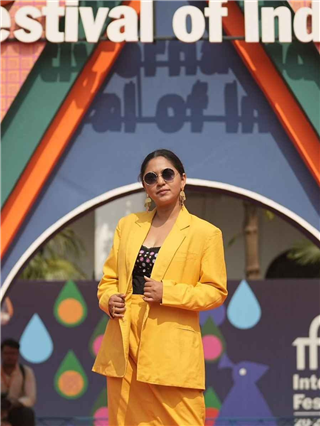 रेड कार्पेटवर मृण्मयीचा खास लूक - Marathi News | रेड कार्पेटवर मृण्मयीचा खास लूक | Latest Photos at Lokmat.com