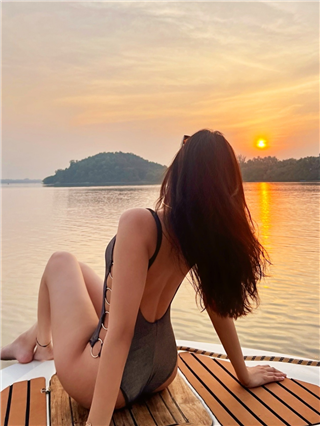 'या' प्रसिद्ध बॉलिवूड अभिनेत्रीला ओळखलंत का? - Marathi News | 'या' प्रसिद्ध बॉलिवूड अभिनेत्रीला ओळखलंत का? | Latest Photos at Lokmat.com