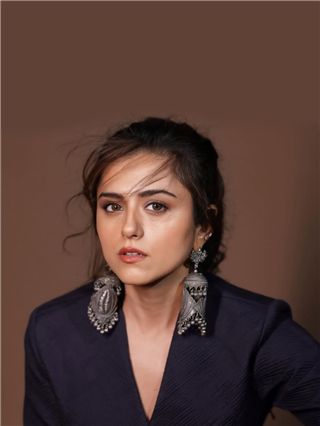 चलाओ ना नैनो से बाण रे... - Marathi News | चलाओ ना नैनो से बाण रे... | Latest Photos at Lokmat.com