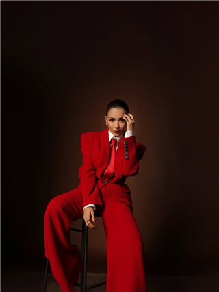 मलायकाचा बॉसी लूक! - Marathi News | मलायकाचा बॉसी लूक! | Latest Photos at Lokmat.com