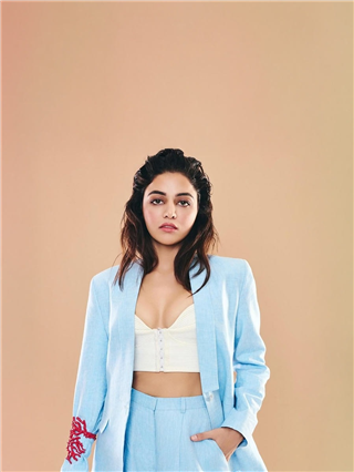 वामिका गब्बीचा स्टनिंग लूक - Marathi News | वामिका गब्बीचा स्टनिंग लूक | Latest Photos at Lokmat.com