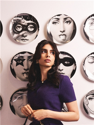 खुशी कपूरच्या जांभळ्या रंगाच्या ड्रेसमध्ये ग्लॅमरस अदा - Marathi News | खुशी कपूरच्या जांभळ्या रंगाच्या ड्रेसमध्ये ग्लॅमरस अदा | Latest Photos at Lokmat.com