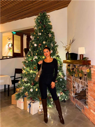 जिंगल बेल...! अवनीत कौरचं धमाल ख्रिसमस सेलिब्रेशन - Marathi News | जिंगल बेल...! अवनीत कौरचं धमाल ख्रिसमस सेलिब्रेशन | Latest Photos at Lokmat.com