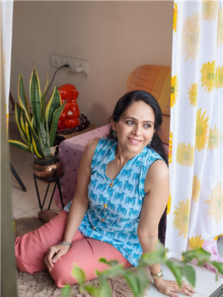 ऐश्वर्या नारकरांच्या मॉडर्न फोटोशूटवर चाहते फिदा - Marathi News | ऐश्वर्या नारकरांच्या मॉडर्न फोटोशूटवर चाहते फिदा | Latest Photos at Lokmat.com