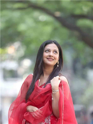 Tejashri Pradhan : "चांद तू नभातला..." - Marathi News | Tejashri Pradhan : "चांद तू नभातला..." | Latest Photos at Lokmat.com