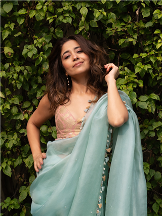 श्वेता त्रिपाठीचा नवराही आहे सुप्रसिद्ध अभिनेता - Marathi News | श्वेता त्रिपाठीचा नवराही आहे सुप्रसिद्ध अभिनेता | Latest Photos at Lokmat.com