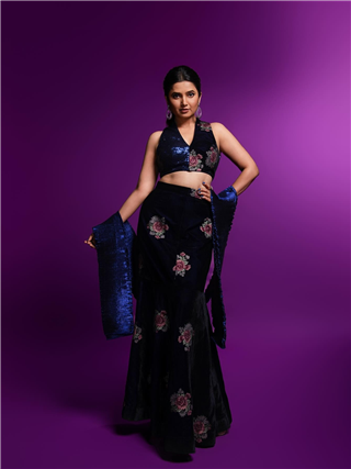 अशी ही मदनमंजिरी! - Marathi News | अशी ही मदनमंजिरी! | Latest Photos at Lokmat.com