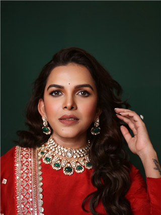 लाल रंगाच्या अनारकली ड्रेसमध्ये मिताली मयेकर दिसली झक्कास - Marathi News | लाल रंगाच्या अनारकली ड्रेसमध्ये मिताली मयेकर दिसली झक्कास | Latest Photos at Lokmat.com