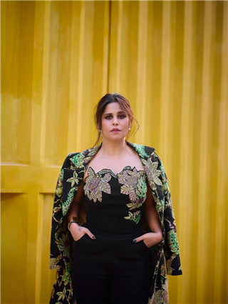 सईचा स्टनिंग लूक! - Marathi News | सईचा स्टनिंग लूक! | Latest Photos at Lokmat.com