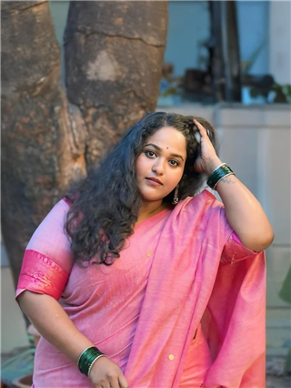 Vanita Kharat : ऐसी उलझी नज़र उनसे हटती नहीं... - Marathi News | Vanita Kharat : ऐसी उलझी नज़र उनसे हटती नहीं... | Latest Photos at Lokmat.com