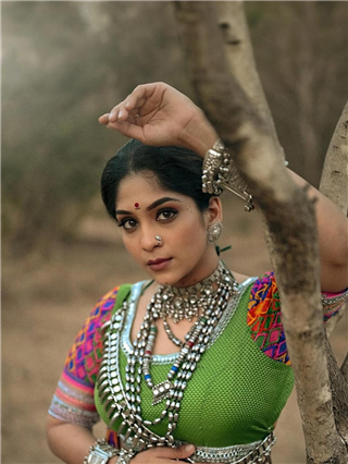 समृद्धीचा मनमोहक अंदाज...! - Marathi News | समृद्धीचा मनमोहक अंदाज...! | Latest Photos at Lokmat.com