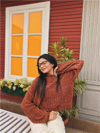 शिवानीचा गोड अंदाज! - Marathi News | शिवानीचा गोड अंदाज! | Latest Photos at Lokmat.com