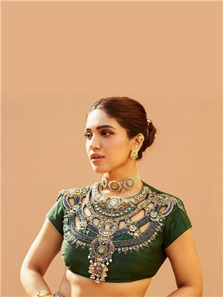 भूमी पेडणेकरचा स्टनिंग लूक...! - Marathi News | भूमी पेडणेकरचा स्टनिंग लूक...! | Latest Photos at Lokmat.com