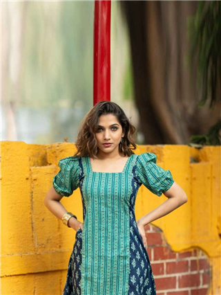 जान्हवीचा नखरा! - Marathi News | जान्हवीचा नखरा! | Latest Photos at Lokmat.com